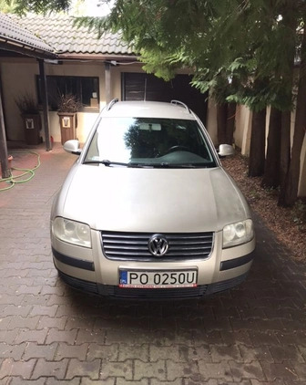 Volkswagen Passat cena 5800 przebieg: 404000, rok produkcji 2004 z Puszczykowo małe 56